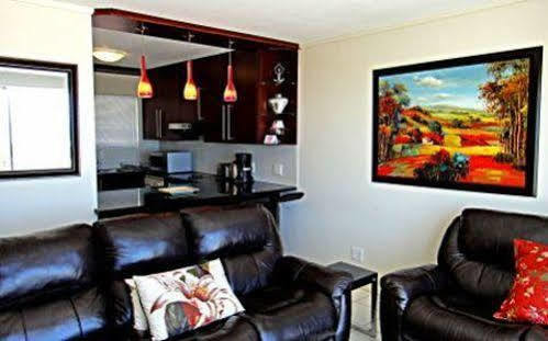 Blouberg Beachfront Accommodation بلوبيرجستراند المظهر الخارجي الصورة